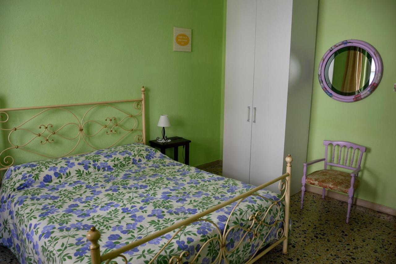 B&B Maria Montis 阿塞米尼 外观 照片