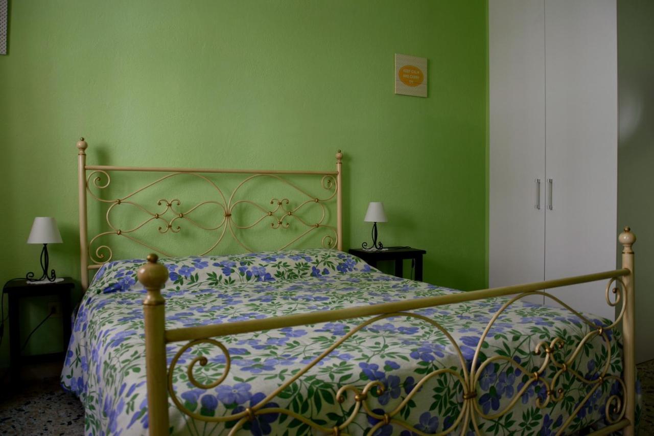 B&B Maria Montis 阿塞米尼 外观 照片
